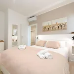 Elegance Desenzanoloft Official Partner Homes & By Marriott Bonvoy *
