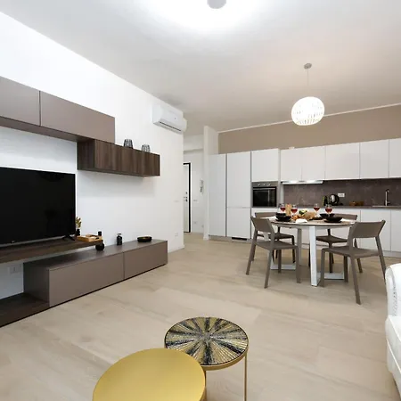Elegance Desenzanoloft Official Partner Homes & By Marriott Bonvoy * Desenzano del Garda